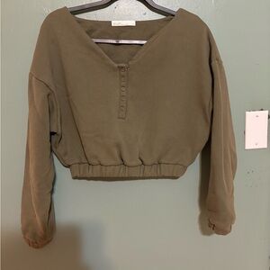 OAK + FORT Olive V-Neck Cropped Sweatshirt